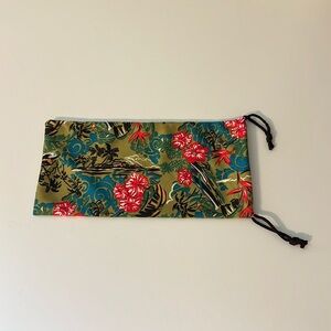 Maui Jim, microfiber cloth sunglass holder